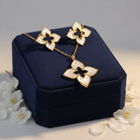 Ensemble de bijoux tendance avec pendentif, boucles d'oreilles et bague en argent plaqué zircon, motif trèfle à quatre feuilles, cadeau de fiançailles, de mariage ou de fête