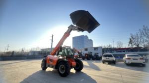 Chariot télescopique <span class=keywords><strong>Manitou</strong></span> 3T : 7 m de levage, moteur Cummins, 4 roues motrices/4 roues motrices, automatique, <span class=keywords><strong>godet</strong></span> de 3 m³. - Product Image 3