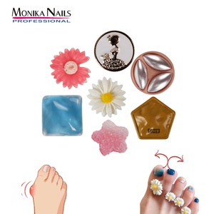 Molle Del Silicone della Barretta Divisore di Perle a Forma di Fiore Manicure Separatore della Punta Del <span class=keywords><strong>Piede</strong></span> Forma Salone di Pedicure Strumenti di Cura di Arte Del Chiodo di Pedicure - Product Image 5