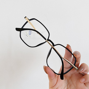 Monture de lunettes anti-lumière bleue Qianai Square, forme irrégulière, taille moyenne, unisexe, verres en TR90, anti-UV, lunettes optiques - Product Image 1
