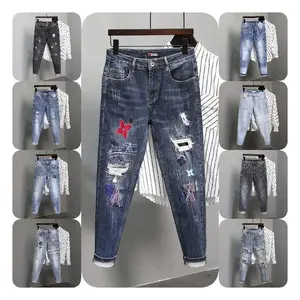 Новые мужские брюки в итальянском стиле, потертые значки, художественные нашивки, узкие байкерские белые джинсы, узкие брюки, мужские джинсовые джинсы