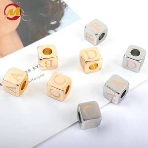 Cuentas espaciadoras con forma de cubo cuadrado de aleación de zinc con orificio grande para letras, accesorios para la fabricación de joyas - Product Image 1