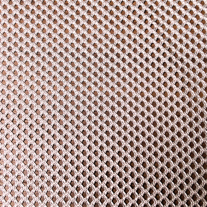 Bán Buôn Trọng Lượng Nhẹ Tricot Dệt Kim Sợi Nhuộm 100% Polyester Thoáng Khí Lỗ Vải Lưới Với Mô Hình Sợi Dọc Cứng Lưới Trong Chất Rắn - Product Image 4