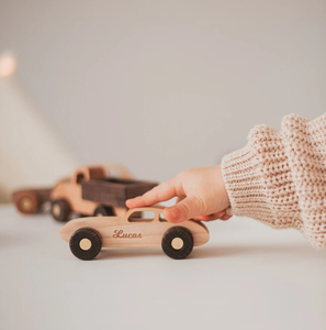 Voitures et camions en bois personnalisés pour bébés garçons, jouets sensoriels Montessori pour tout-petits - Product Image 3