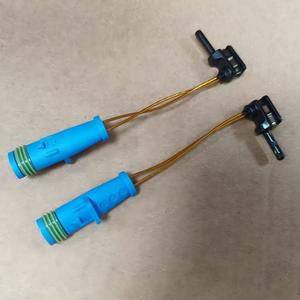 Offre Spéciale vente en gros 1645401017 2205401517 pour <span class=keywords><strong>mercedes</strong></span>-benz capteur de frein avant et arrière Contact Pad alarme WireBrake détection - Product Image 3