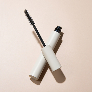 Mascara volumateur personnalisé, waterproof, vegan, longue tenue, recourbant les cils, avec deux brosses au choix, marque privée - Product Image 3