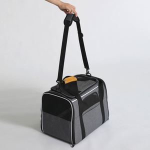 Bolsa de Transporte Transpirable para Mascotas, Jaula Portátil para Perros con Laterales Suaves, Bolsa Oxford Antiarañazos con Colchoneta Cómoda - Product Image 1