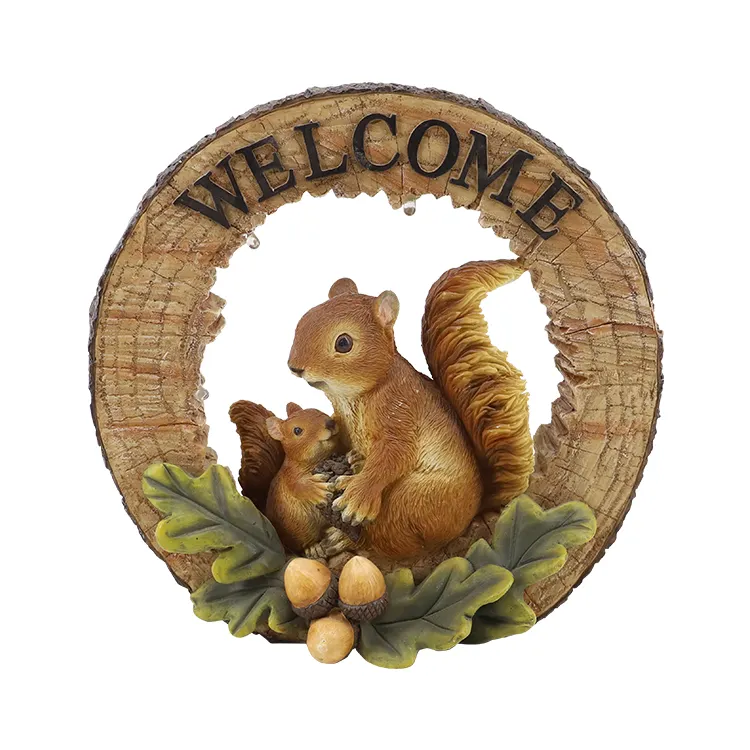 Factory Customized Animal Craft Resin Solar Powered Lights Decor Welcome Sign Garden Statue Squirrel