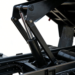 Kipper Howo 6x4 10-wieler Euro 2 Kipper uit China met slaapcabine voor Afrika - Product Image 4