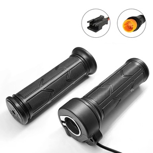 Acelerador de Puño Completo para Bicicleta Eléctrica WUXING 192X de 3 Pines 12V-72V para Manillar Derecho con Conector SM Impermeable para Escúter Eléctrico - Product Image 1