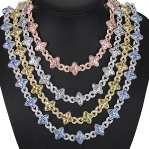 Pulsera <span class=keywords><strong>de</strong></span> Alta Gama Unisex con Diseño <span class=keywords><strong>de</strong></span> Trébol <span class=keywords><strong>de</strong></span> Cuatro <span class=keywords><strong>Hojas</strong></span> y Cadena <span class=keywords><strong>de</strong></span> Eslabones Cubanos con Patrón <span class=keywords><strong>de</strong></span> Planta <span class=keywords><strong>de</strong></span> Hierro, Estilo Hip Hop Europeo Americano Transfronterizo - Product Image 2