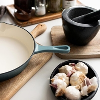 Poêle à frire en fonte émaillée 16/20/26 cm, fond plat, compatible avec les plaques à induction, les cuisinières à gaz, universelle, poêle simple