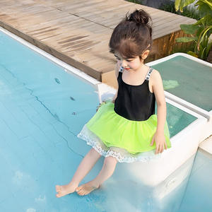 Maillot de bain une pièce pour filles Baiya vert UPF 30 à séchage rapide pour enfants de 1 à 8 ans - Product Image 2