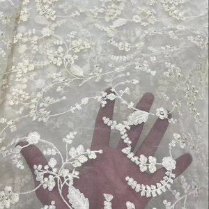 Tissu de luxe textile haut de gamme en gros 56 largeur avec offres nettes et moti work - Product Image 1