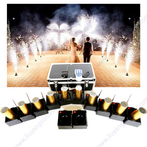 Fuegos Artificiales Fríos de 12 Canales con Control Remoto para Celebraciones, Bodas, Revelación de Género, <span class=keywords><strong>Alquiler</strong></span>, Gran Venta - Product Image 2