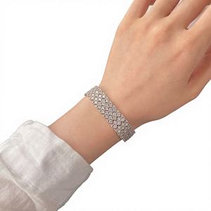 Bracelet unisexe tendance en argent sterling S925 plaqué rhodium avec zircon blanc, design européen et américain à rangs de pierres, chaîne fine, cadeau de fête - Product Image 1