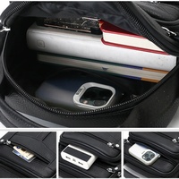 Sac à bandoulière en PU durable avec plusieurs compartiments pour garder les essentiels bien organisés, excellente idée de cadeau pour papa ou mari B0022