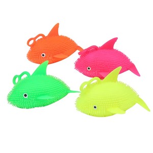 Jincan บอลปลาฉลามขนปุยนุ่มนุ่มมีขนสำหรับเด็กที่มีสีสัน - Product Image 1