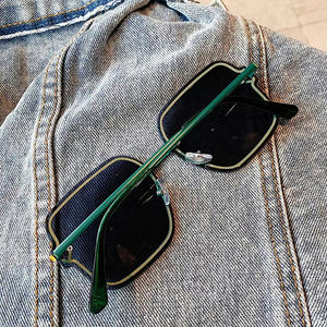 Lunettes de soleil carrées Qianai pour femme, protection UV400, monture dorée, verres en acétate, type 3, pare-soleil tendance rose océan - Product Image 5