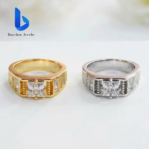 טבעת אירוסין לגבר יוקרתית מזהב מלא 18 קראט AU750 עם יהלום מעבדה VVS בחיתוך פרינסס, 4 ציפורניים, תכשיטים יוקרתיים בהתאמה אישית וסיטונאי - Product Image 4