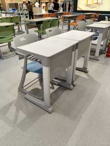 Ensemble de bureau et chaise d'école moderne pour étudiants, mobilier modulaire durable et écologique pour la maison, le bureau et la salle de classe - Product Image 4