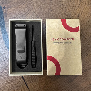 Fashion daily aluminum ultrathin <strong>key</strong> <strong>holder</strong>,With screw and gift box <strong>key</strong> <strong>chain</strong>,Portable <strong>compact</strong> pocket foldable <strong>Key</strong> card clip - Product Image 6