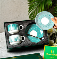 Tasses à café réutilisables créatives multicolores Tasses et soucoupes à thé en céramique de luxe personnalisées avec cuillère