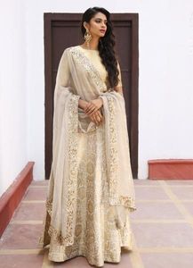 Vestido hasta el suelo de diseñador de lujo con bordado para ocasiones de boda y fiesta - Product Image 2