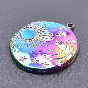 Breloques rondes en acier inoxydable Soleil Lune Étoile pour la fabrication de bijoux et colliers DIY - Product Image 3