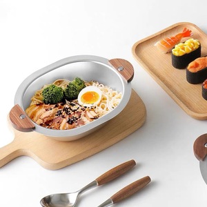 Bols en acier inoxydable avec manche en <span class=keywords><strong>bois</strong></span> Bol créatif en forme d'ours coréen Assiette à céréales Bol à salade à dessert <span class=keywords><strong>double</strong></span> face en noyer - Product Image 6