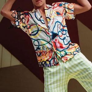 Chemise de plage à imprimé personnalisé, décontractée, de haute qualité, à boutons, chemise hawaïenne unisexe - Product Image 3