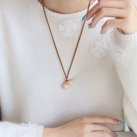 Nouveau Collier Plante Coloré Effet Goutte d'Huile Dopamine Printemps/Été, Chaîne de Pull en Cuivre Haut de Gamme, Mode Niche Luxe Léger