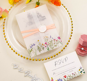 Invitations <span class=keywords><strong>de</strong></span> <span class=keywords><strong>mariage</strong></span> en acrylique clair <span class=keywords><strong>de</strong></span> charme avec carte RSVP en vélin <span class=keywords><strong>de</strong></span> fleur Couples modernes ensemble d'invitations spéciales <span class=keywords><strong>de</strong></span> <span class=keywords><strong>mariage</strong></span> - Product Image 4