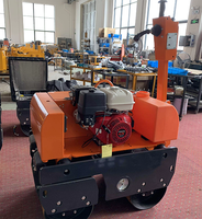 852kg Mini petit compacteur de rouleau de route vibratoire de sol en béton de double tambour manuel nivelant la machine hydraulique avec le moteur diesel