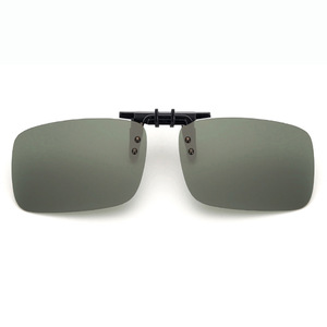 <b>Clip</b>-on Sunglasses With Flip-up Design Square Polarized Lenses Unisex Outdoor UV400 Protection Resin Lens Black <b>Frame</b> - Product Image 2