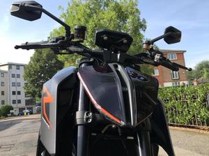 Moto sportive <span class=keywords><strong>K</strong></span> <span class=keywords><strong>T</strong></span> M 1290 S U P E <span class=keywords><strong>R</strong></span> D U <span class=keywords><strong>k</strong></span> E <span class=keywords><strong>R</strong></span> d'occasion de qualité supérieure, meilleur prix, vente en gros - Product Image 3