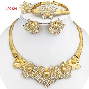 Latest Design Beautiful Flowers Design Lady's Jewelry Sets And Fashionable Girl's Crystal Charm Jewelry Set