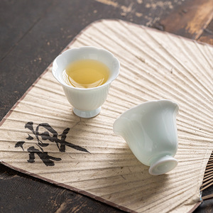 Yingqing Flower Shaped Stemmed <b>Teacup</b> Porcelain Dehua County Kung Fu Tea Tasting Cup Single Cup Without Lid - Product Image 2