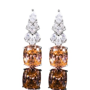 Boucles d'oreilles minimalistes écologiques en cuivre plaqué or avec zircon cubique marron 10*12mm – Nouveauté simple pour le quotidien - Product Image 1