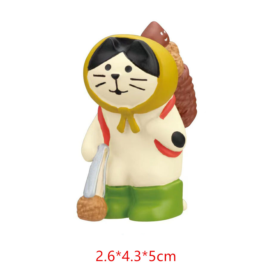 Picking Chestnut Cat