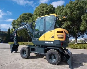 Excavatrice hydraulique sur roues HW60 5,75 tonnes, petite machine de terrassement portable pour travaux agricoles et routiers - Product Image 3