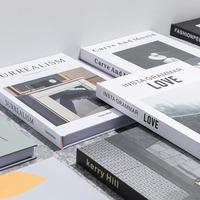 Livres originaux de créateurs décoratifs et boîtes de décoration de faux livres