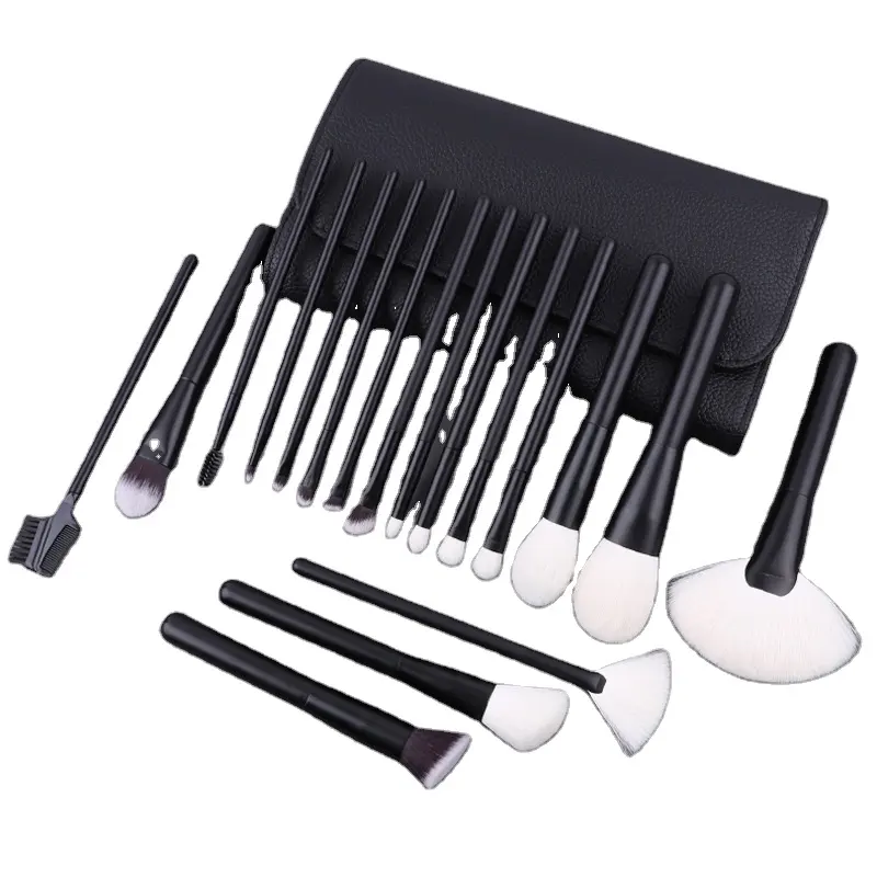 Makeup Brush Set 18 Pcs Premium Synthetic Foundation Powder Concealer Eye shadows Blush Makeup Brushes with customized Package