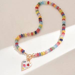 Collier pendentif pour femmes en gros, collier en perles de verre colorées, collier avec pendentif en forme de cœur peint en dessin animé - Product Image 5