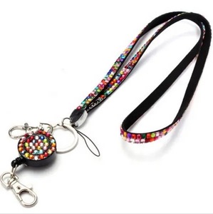 Longe de cou en <span class=keywords><strong>strass</strong></span> coloré fait à la main 2024 populaire avec <span class=keywords><strong>porte</strong></span>-<span class=keywords><strong>badge</strong></span> de carte d'identité - Product Image 4