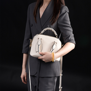 Design Fashion Selling Quality White <span class=keywords><strong>Colorland</strong></span> Hard Grain Italian Leather Women Bag With Weave Main Two Pocket Handbags - Product Image 6