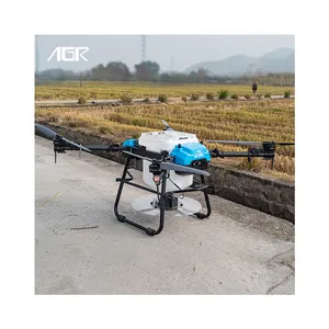 Su tankı ile akıllı püskürtme tarım drone