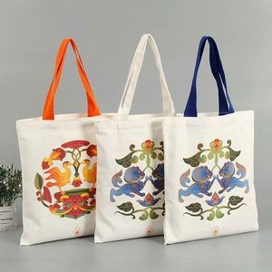 Sac fourre-tout en toile de coton coloré avec logo personnalisé de haute qualité, nouvelle collection, design tendance pour le shopping et le transport - Product Image 5