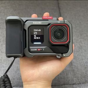 Caméra d'action <span class=keywords><strong>Insta</strong></span> <span class=keywords><strong>360</strong></span> <span class=keywords><strong>Pro</strong></span> <span class=keywords><strong>2</strong></span> 8K 157° grand angle, écran <span class=keywords><strong>2</strong></span>,3 pouces, étanche, stabilisation IA, pack Vlog - Product Image 4