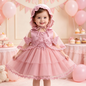 Abito da Battesimo per Bambine con Mantellina in Pizzo, Ricami in Tulle, Perle, Vendita all'Ingrosso, Abbigliamento per Bambini - Product Image 3